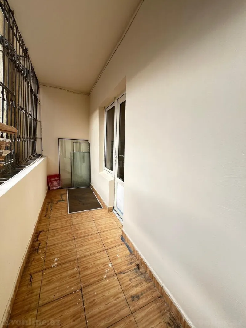 Satılır 4 otaqlı Mənzil Köhnə tikili 110 m² Yeni Yasamal - şəkil 10