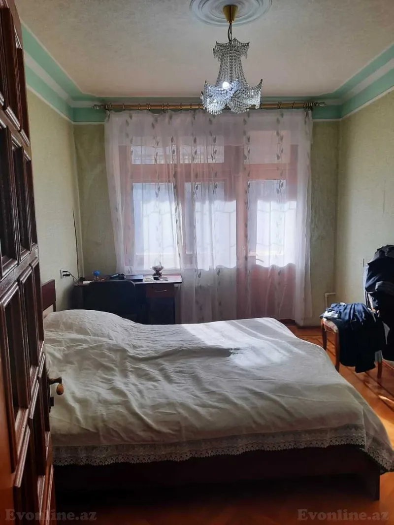 Satılır 5 otaqlı Mənzil Köhnə tikili 125 m² 8-ci mikrorayon - şəkil 4