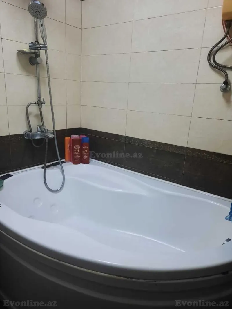 Satılır 5 otaqlı Mənzil Köhnə tikili 125 m² 8-ci mikrorayon - şəkil 15