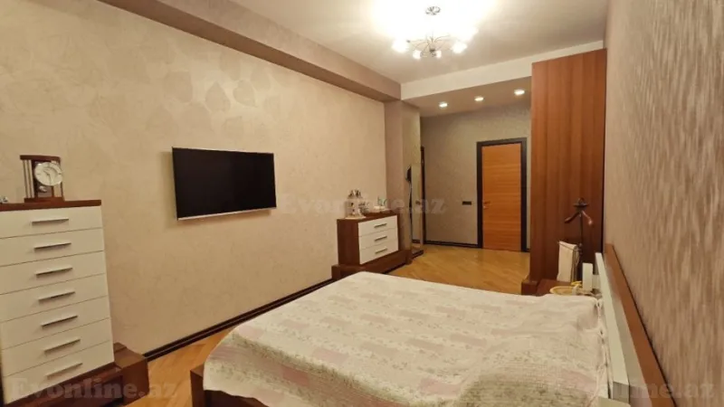 Satılır 4 otaqlı Mənzil Yeni tikili 196 m² 28 May m. - şəkil 13