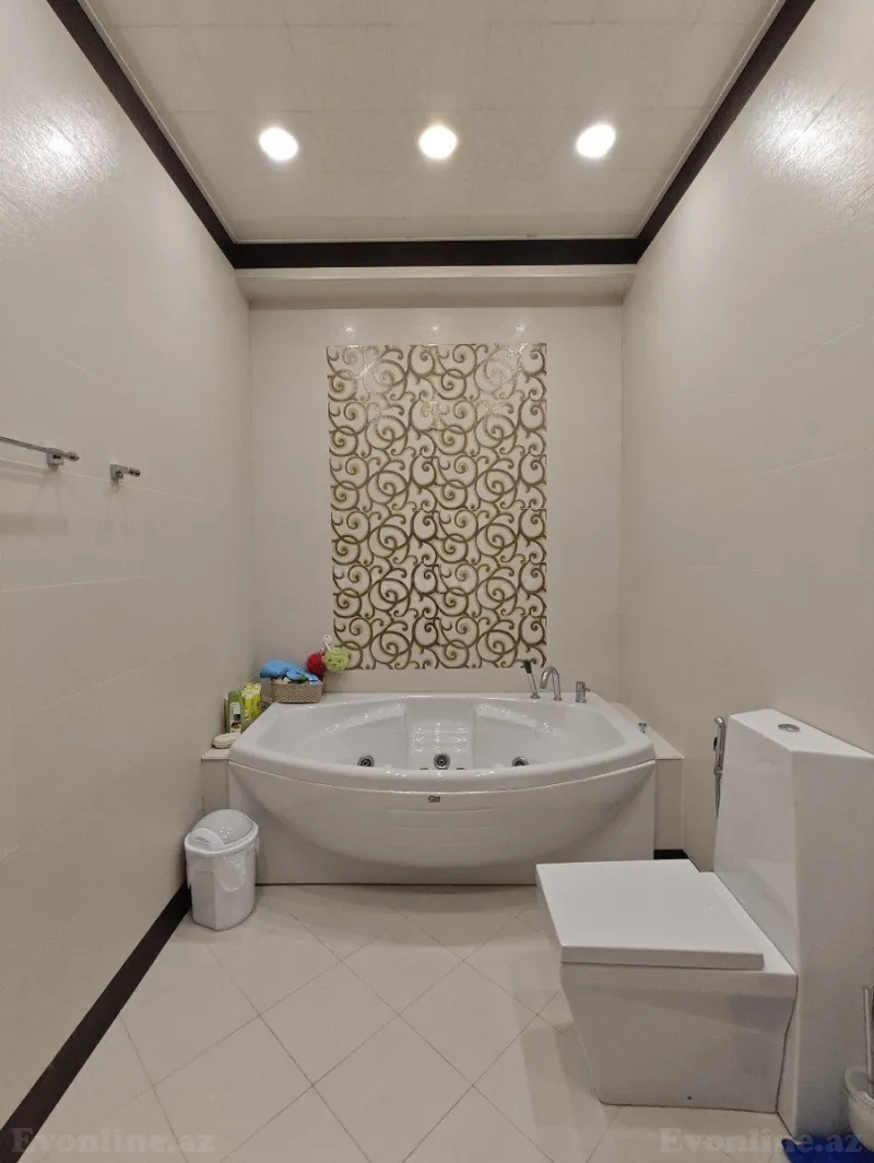 Satılır 4 otaqlı Mənzil Yeni tikili 196 m² 28 May m. - şəkil 24