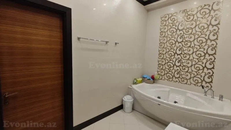 Satılır 4 otaqlı Mənzil Yeni tikili 196 m² 28 May m. - şəkil 26