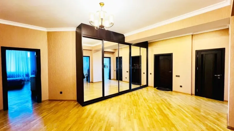3 otaqlı Mənzil 145 m² Yeni Yasamal Satılır