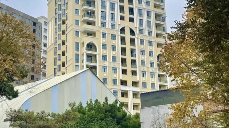 Satılır 4 otaqlı Mənzil Yeni tikili 190 m² 8-ci mikrorayon - şəkil 4