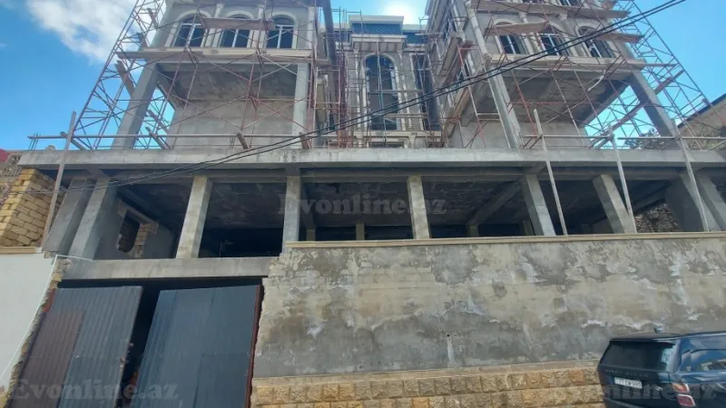 Obyekt 900 m² Səbail r. Kirayə verilir