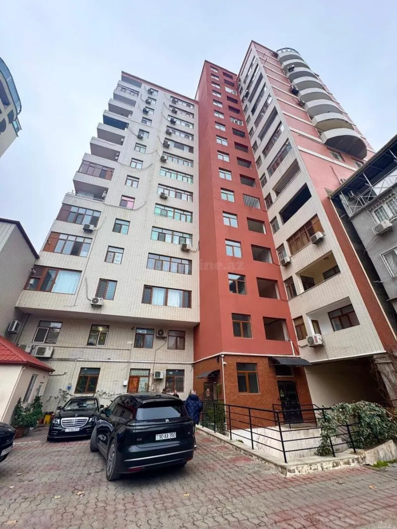 Kirayə verilir 3 otaqlı Mənzil Yeni tikili 153 m² 28 May m. - şəkil 2