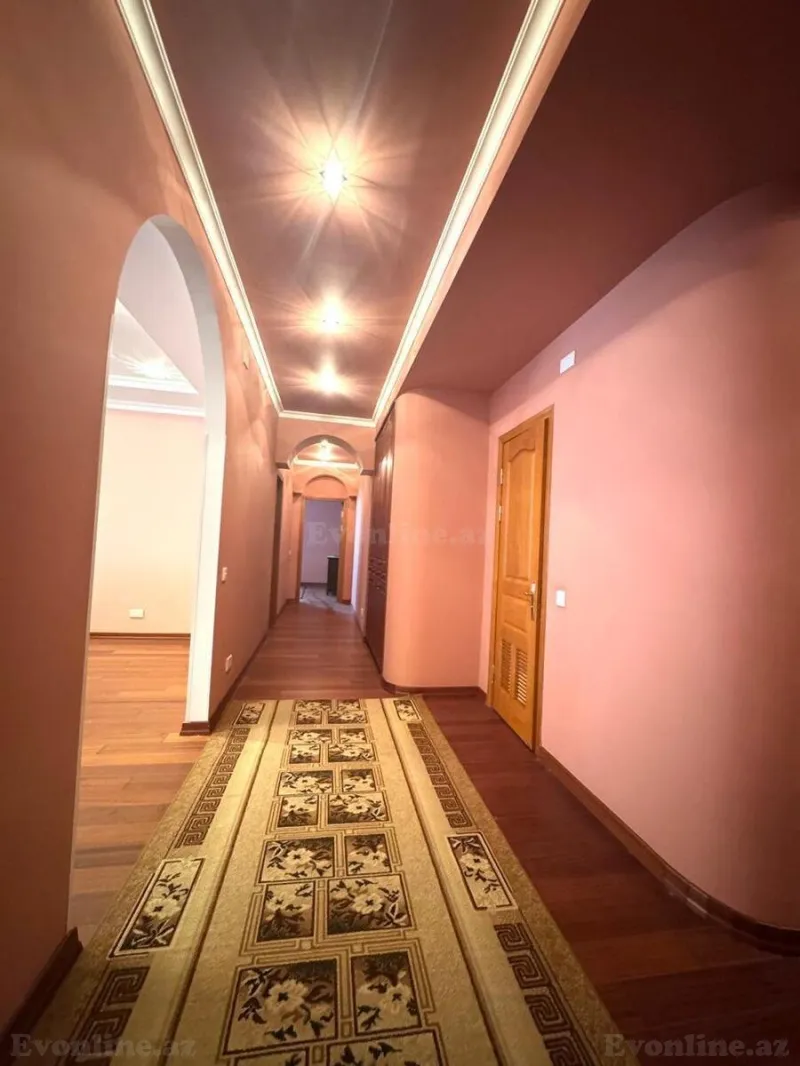 Kirayə verilir 3 otaqlı Mənzil Yeni tikili 153 m² 28 May m. - şəkil 9