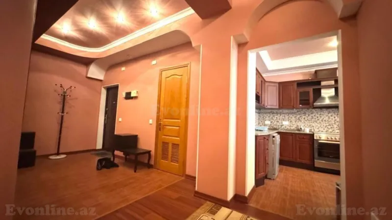 Kirayə verilir 3 otaqlı Mənzil Yeni tikili 153 m² 28 May m. - şəkil 10