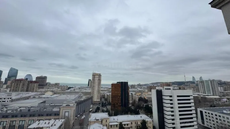 Kirayə verilir 3 otaqlı Mənzil Yeni tikili 153 m² 28 May m. - şəkil 22