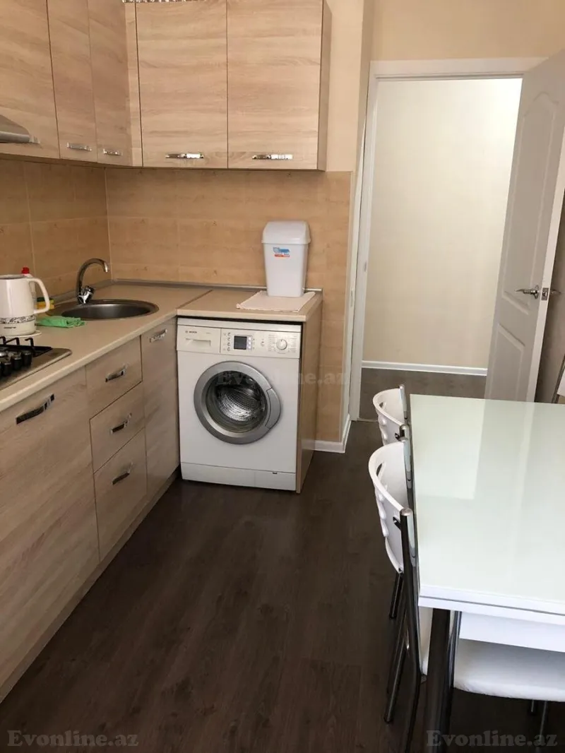 Kirayə verilir 2 otaqlı Mənzil Yeni tikili 70 m² İnşaatçılar m. - şəkil 6