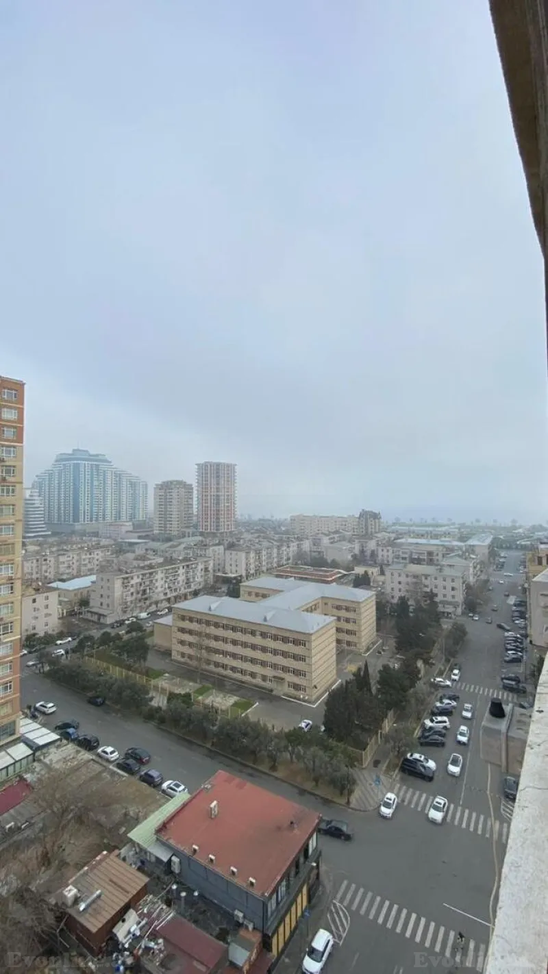 Kirayə verilir 4 otaqlı Mənzil Yeni tikili 220 m² Xətai m. - şəkil 27