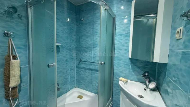 Satılır 3 otaqlı Mənzil Köhnə tikili 70 m² Neftçilər m. - şəkil 26