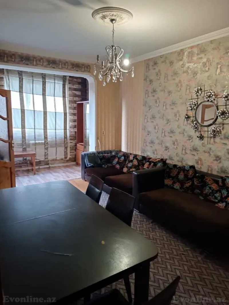 2 otaqlı Mənzil 43 m² 4-cü mikrorayon Kirayə verilir