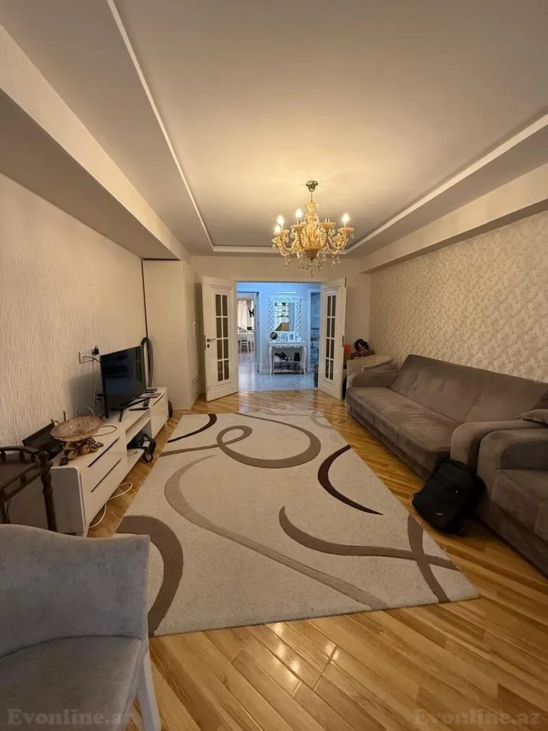 Satılır 2 otaqlı Mənzil Köhnə tikili 80 m² Elmlər Akademiyası m. - şəkil 2