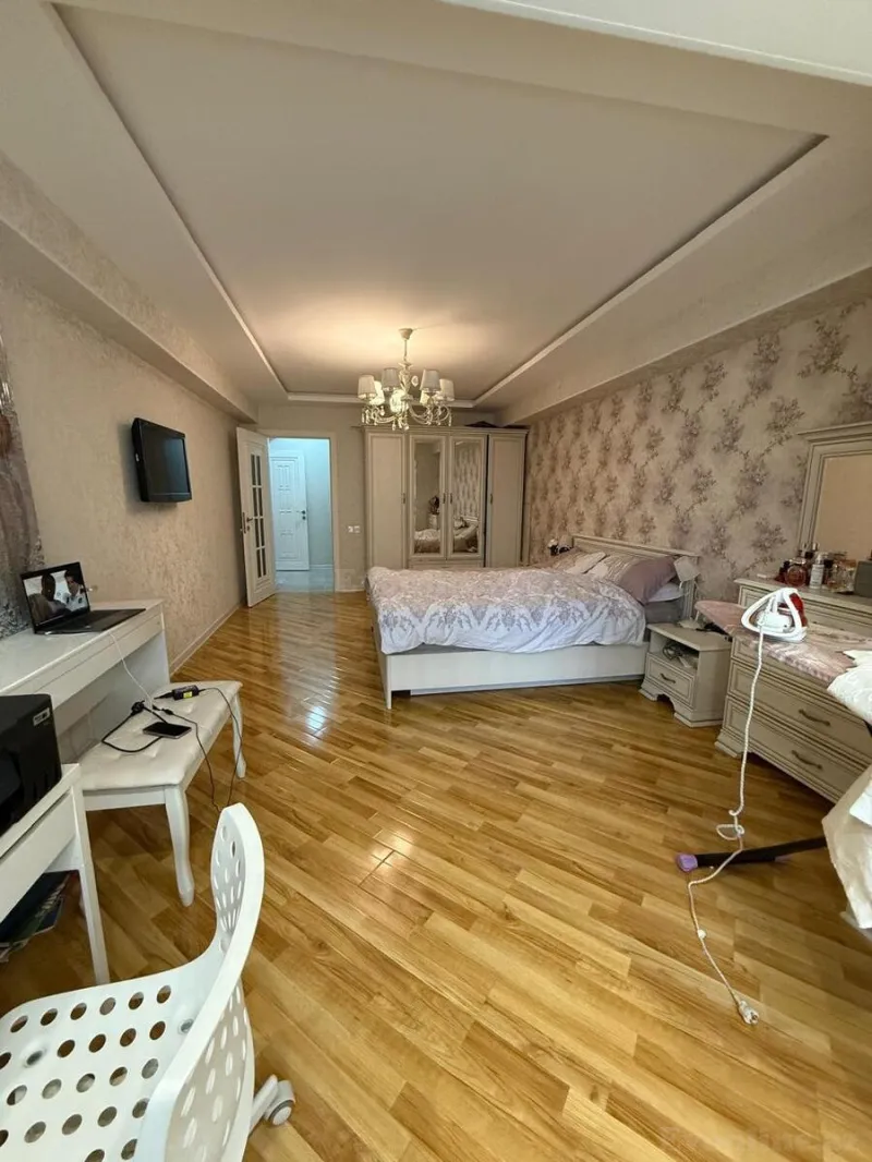 Satılır 2 otaqlı Mənzil Köhnə tikili 80 m² Elmlər Akademiyası m. - şəkil 4