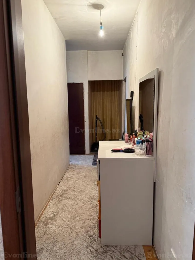 Satılır 2 otaqlı Mənzil Köhnə tikili 60 m² Qaraçuxur - şəkil 2