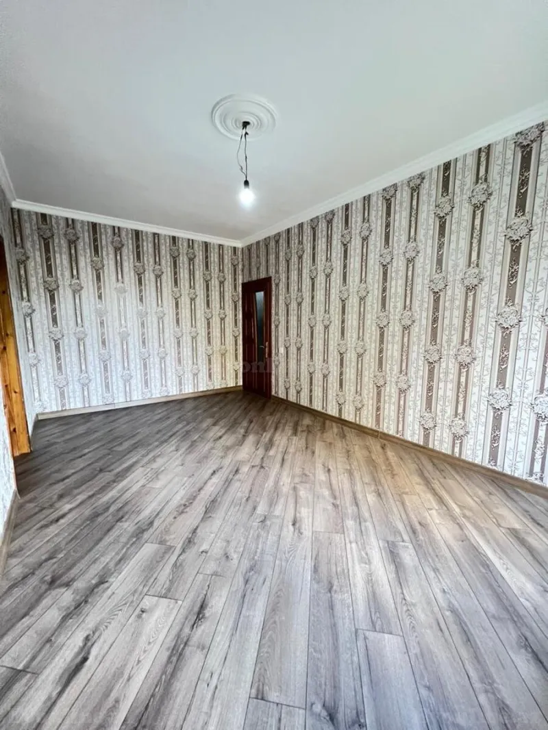 Satılır 4 otaqlı Mənzil Köhnə tikili 110 m² Yeni Yasamal - şəkil 3