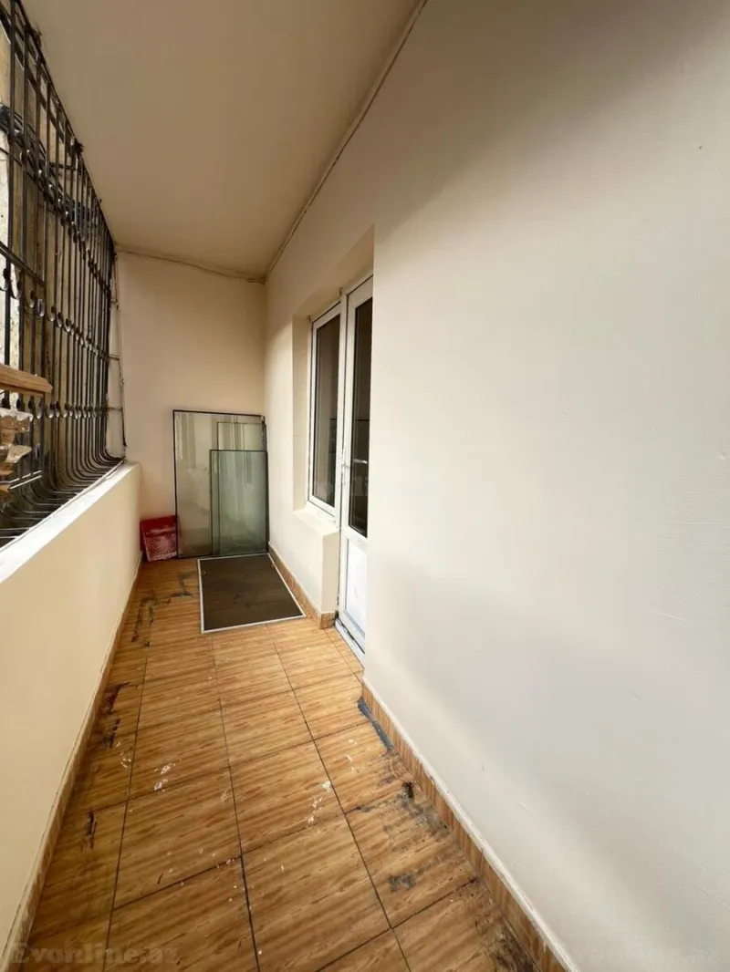 Satılır 4 otaqlı Mənzil Köhnə tikili 110 m² Yeni Yasamal - şəkil 11