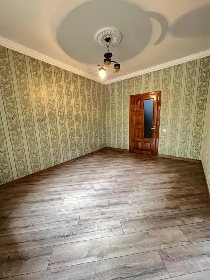 Satılır 4 otaqlı Mənzil Köhnə tikili 110 m² Yeni Yasamal - şəkil 12