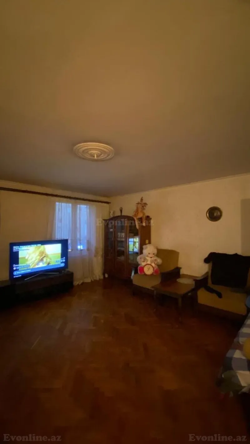 Satılır 2 otaqlı Mənzil Köhnə tikili 75 m² Nəriman Nərimanov m. - şəkil 2