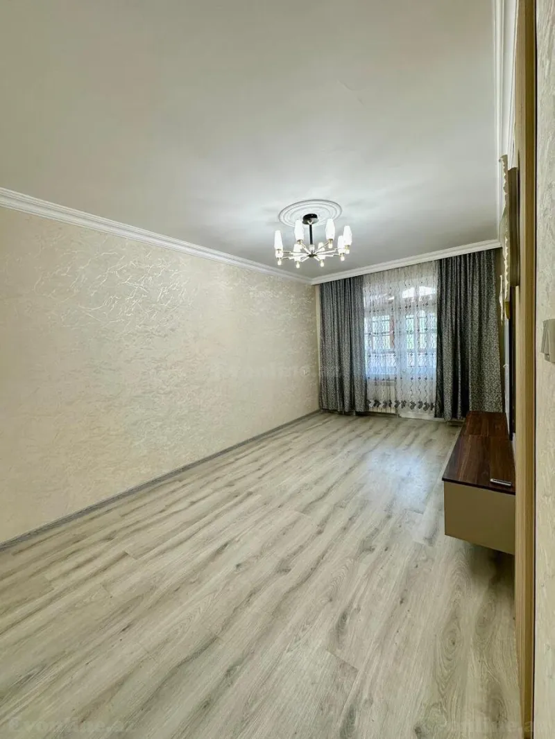 Satılır 2 otaqlı Mənzil Köhnə tikili 60 m² Suraxanı r. - şəkil 3