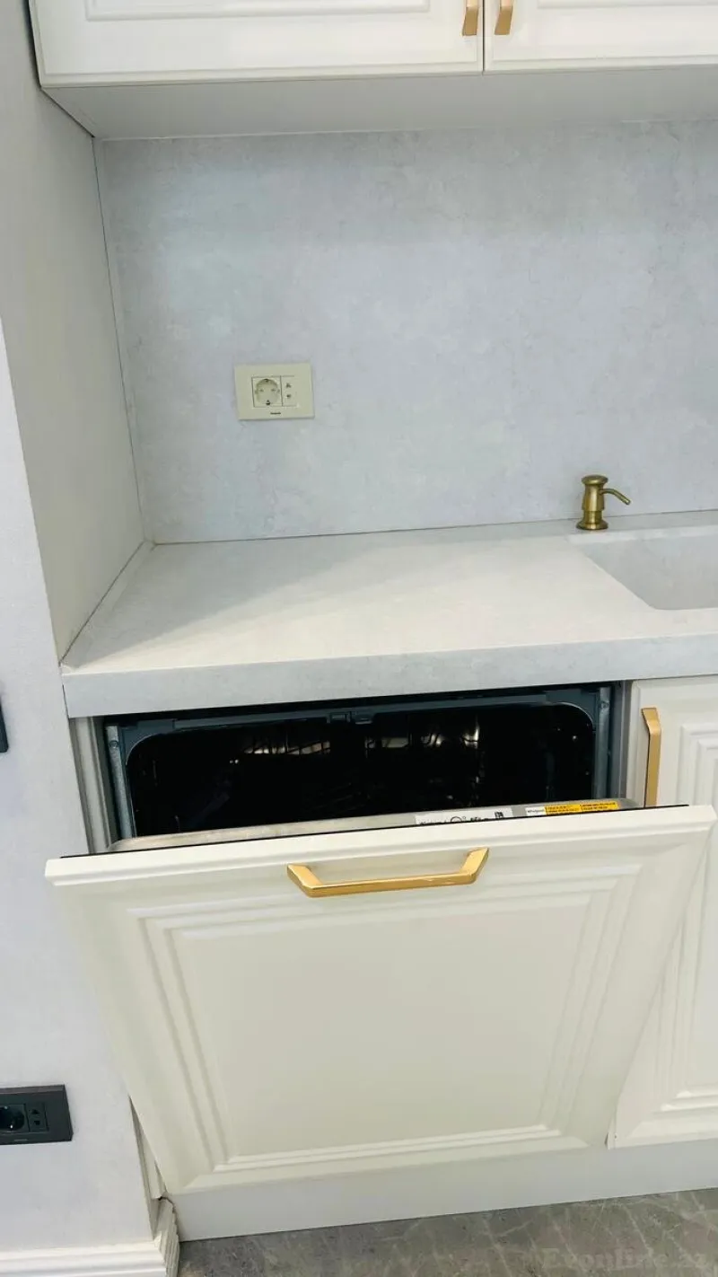 Kirayə verilir 3 otaqlı Mənzil Yeni tikili 141 m² Nəsimi r. - şəkil 19