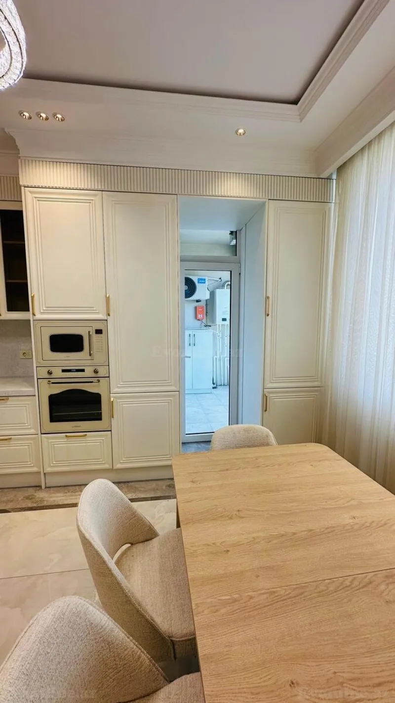 Kirayə verilir 3 otaqlı Mənzil Yeni tikili 141 m² Nəsimi r. - şəkil 20