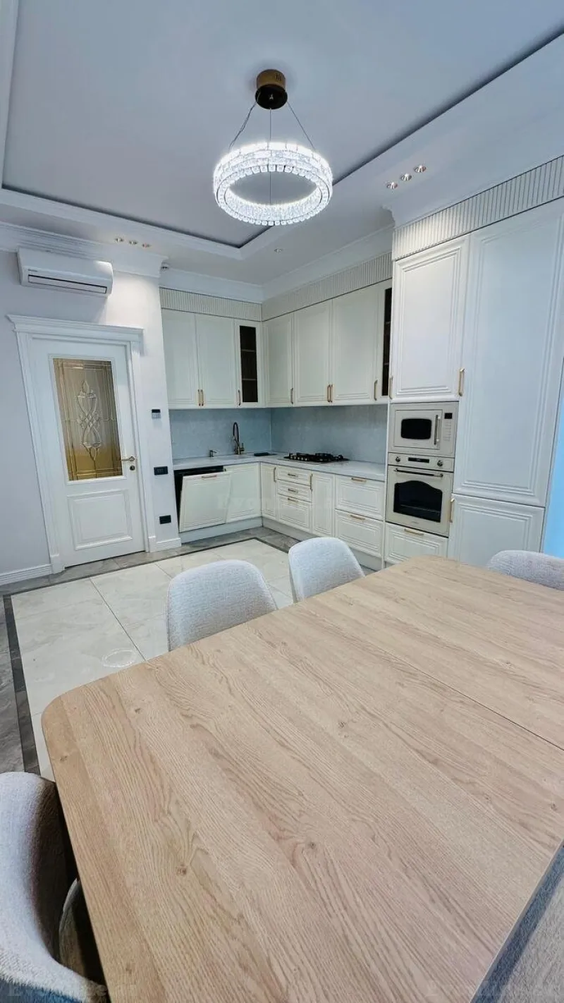 Kirayə verilir 3 otaqlı Mənzil Yeni tikili 141 m² Nəsimi r. - şəkil 21
