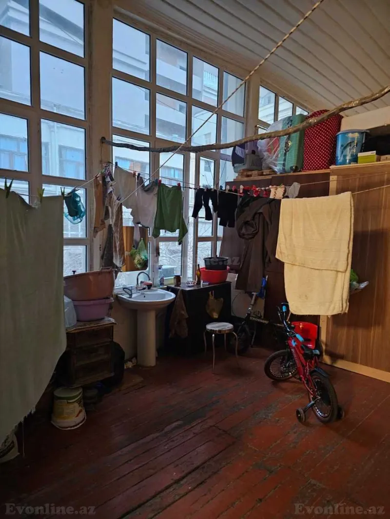 Satılır 2 otaqlı Mənzil Köhnə tikili 55 m² İçərişəhər m. - şəkil 4