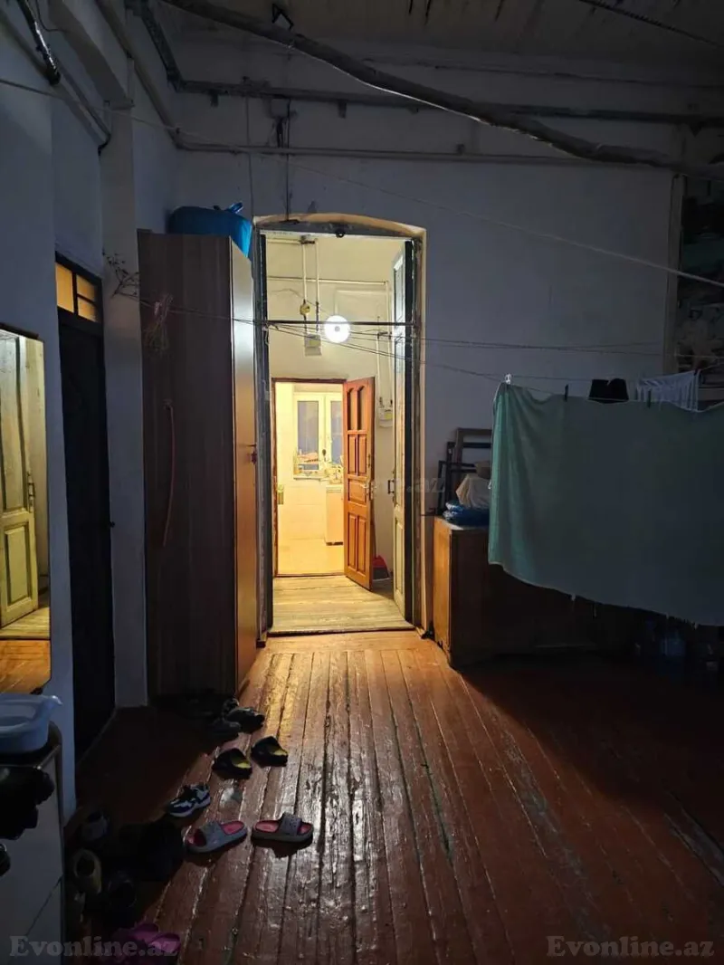 Satılır 2 otaqlı Mənzil Köhnə tikili 55 m² İçərişəhər m. - şəkil 6
