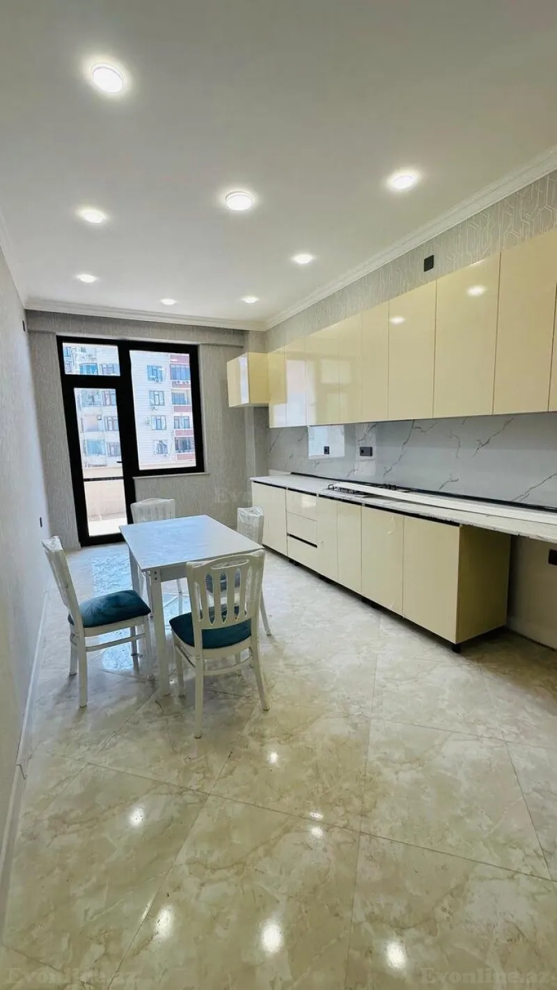 Kirayə verilir 4 otaqlı Mənzil Yeni tikili 180 m² Nəsimi r. - şəkil 8