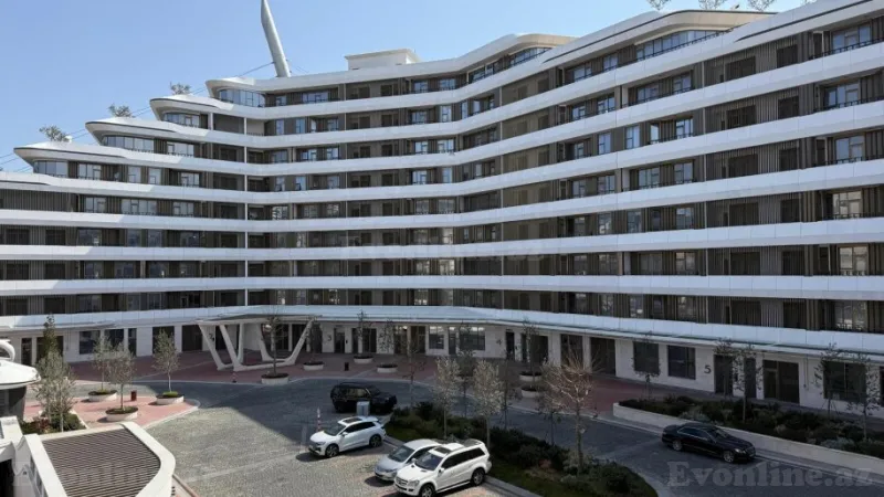 3 otaqlı Mənzil 140 m² Xətai r. Kirayə verilir