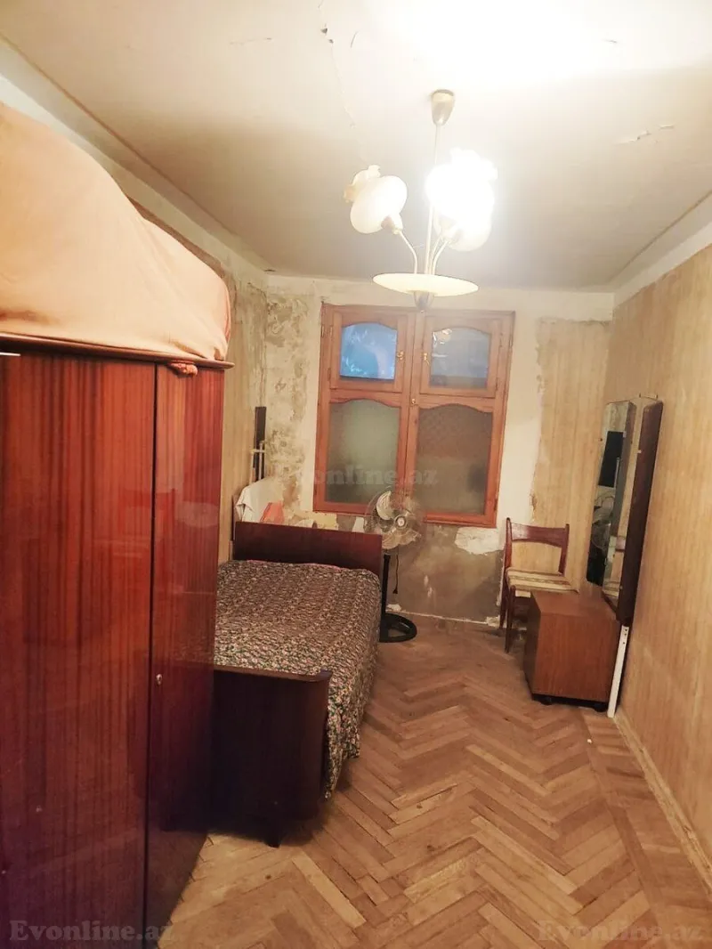 Satılır 2 otaqlı Mənzil Köhnə tikili 50 m² Elmlər Akademiyası m. - şəkil 4