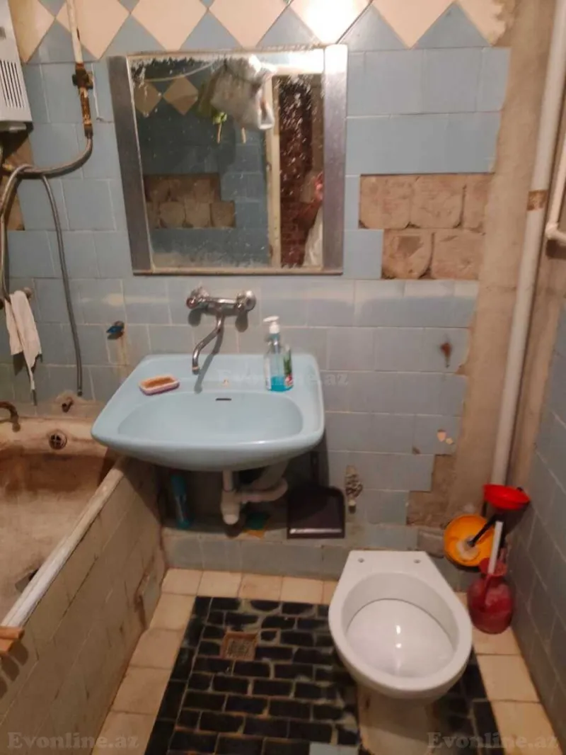 Satılır 2 otaqlı Mənzil Köhnə tikili 50 m² Elmlər Akademiyası m. - şəkil 6