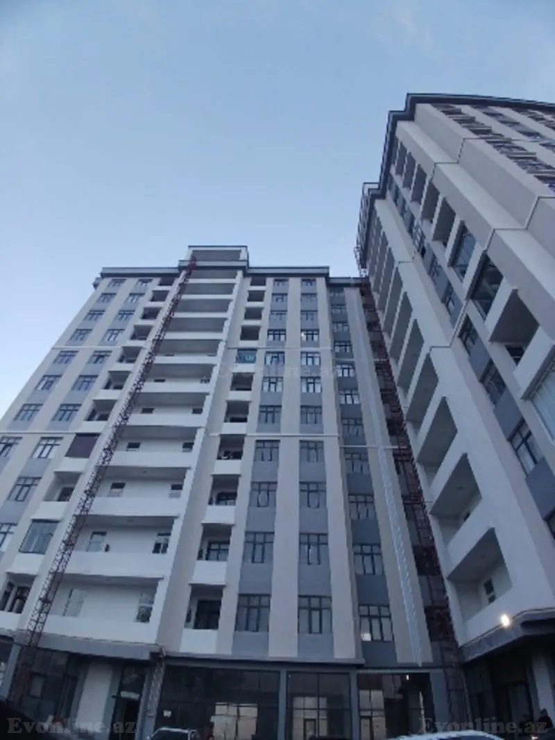 3 otaqlı Mənzil 80 m² Əmircan Satılır