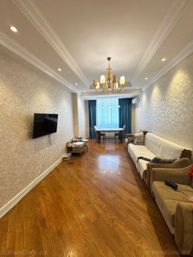 3 otaqlı Mənzil 140 m² Elmlər Akademiyası m. Kirayə verilir