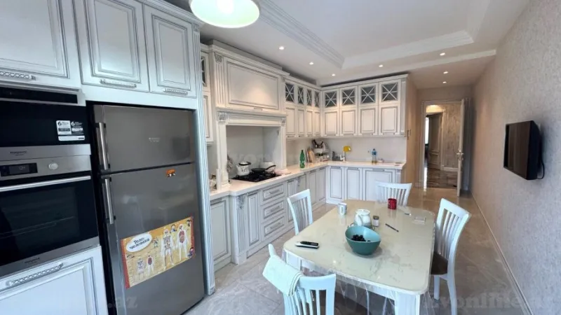 Kirayə verilir 3 otaqlı Mənzil Yeni tikili 140 m² Elmlər Akademiyası m. - şəkil 9