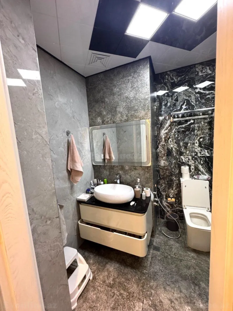 Kirayə verilir 3 otaqlı Mənzil Yeni tikili 140 m² Elmlər Akademiyası m. - şəkil 13