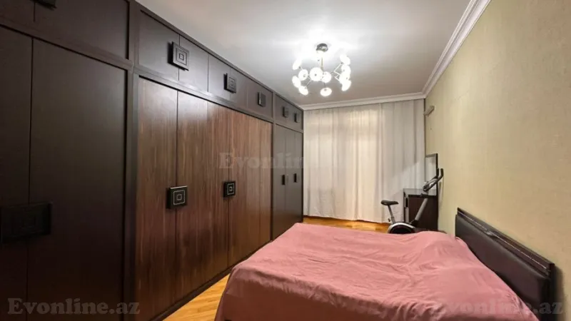 Kirayə verilir 3 otaqlı Mənzil Yeni tikili 150 m² Nərimanov r. - şəkil 5