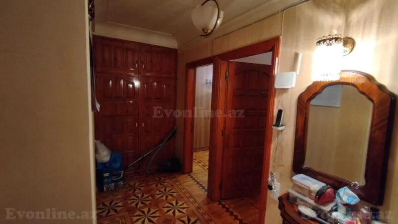 Satılır 4 otaqlı Mənzil Köhnə tikili 135 m² Nəriman Nərimanov m. - şəkil 3