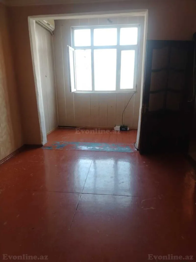 Satılır 2 otaqlı Mənzil Köhnə tikili 50 m² Memar Əcəmi m. - şəkil 3