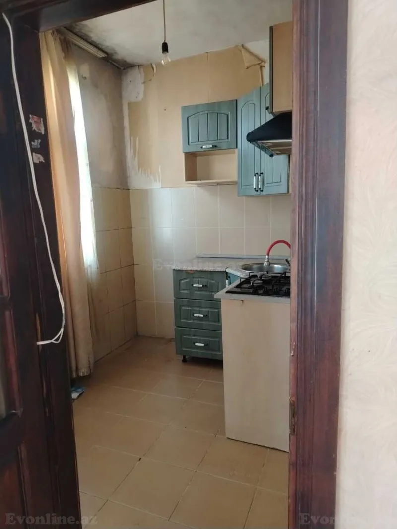 Satılır 2 otaqlı Mənzil Köhnə tikili 50 m² Memar Əcəmi m. - şəkil 4