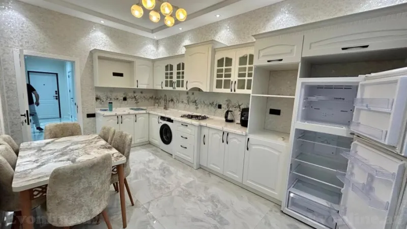 Kirayə verilir 2 otaqlı Mənzil Yeni tikili 92 m² Gənclik m. - şəkil 2