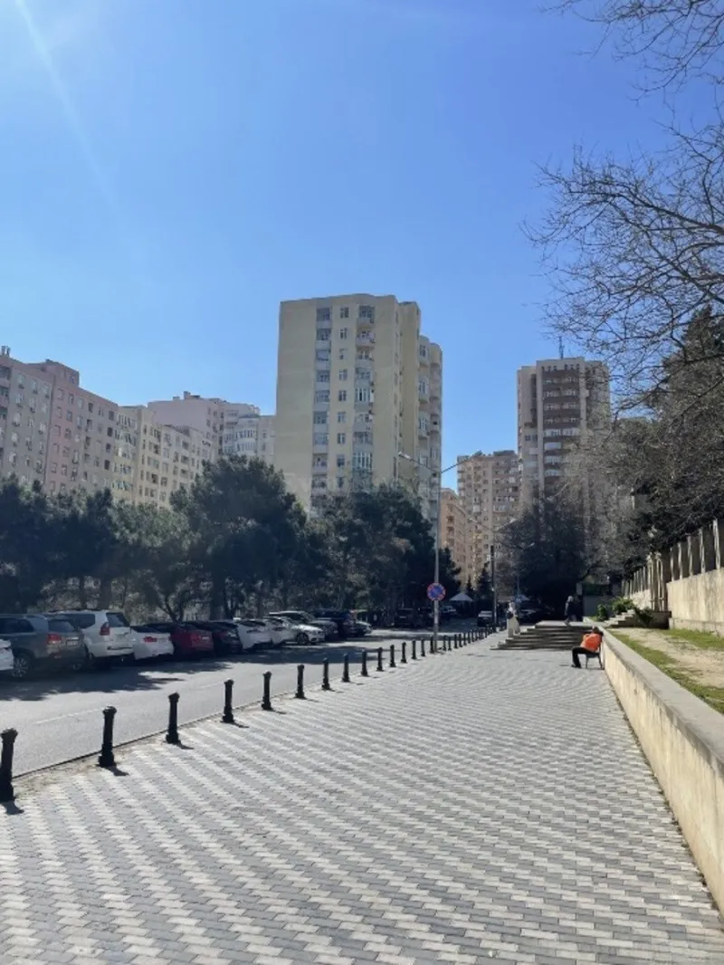 Satılır 3 otaqlı Mənzil Yeni tikili 126 m² Elmlər Akademiyası m. - şəkil 2