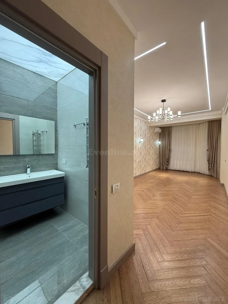 Satılır 4 otaqlı Mənzil Yeni tikili 245 m² Nəsimi r. - şəkil 9