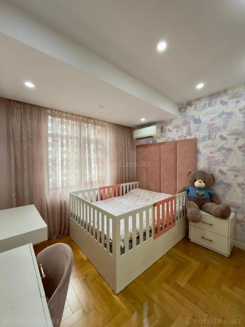 Satılır 5 otaqlı Mənzil Yeni tikili 201 m² Nərimanov r. - şəkil 15