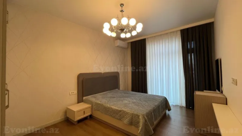 Kirayə verilir 4 otaqlı Mənzil Yeni tikili 180 m² 8 Noyabr m. - şəkil 6