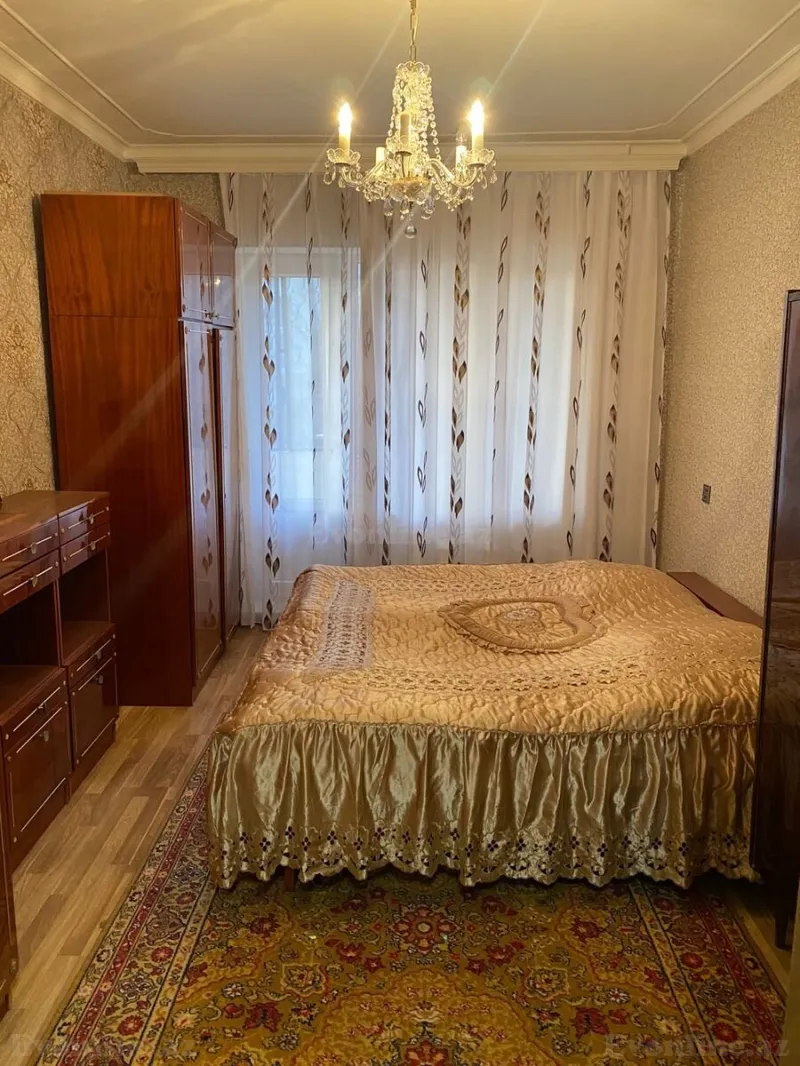 Satılır 4 otaqlı Mənzil Köhnə tikili 110 m² Xətai r. - şəkil 4