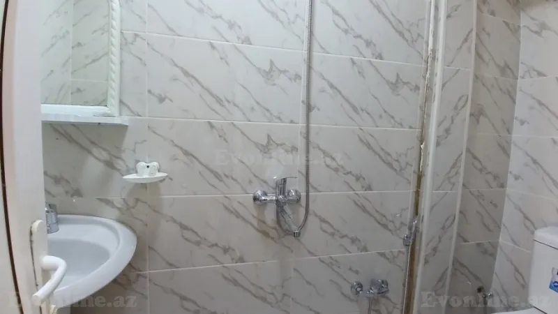 Satılır 2 otaqlı Mənzil Köhnə tikili 45 m² Sahil m. - şəkil 5