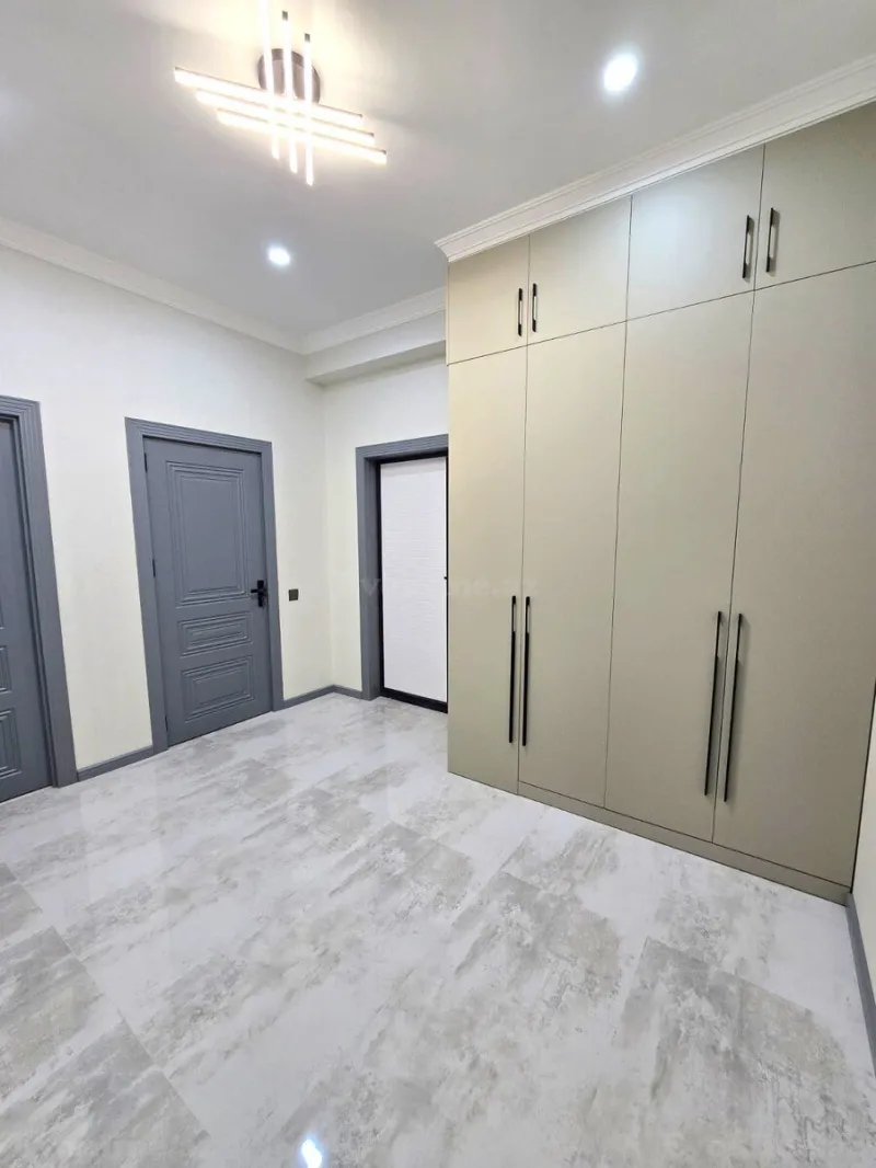 Satılır 2 otaqlı Mənzil Yeni tikili 85 m² Qara Qarayev m. - şəkil 6
